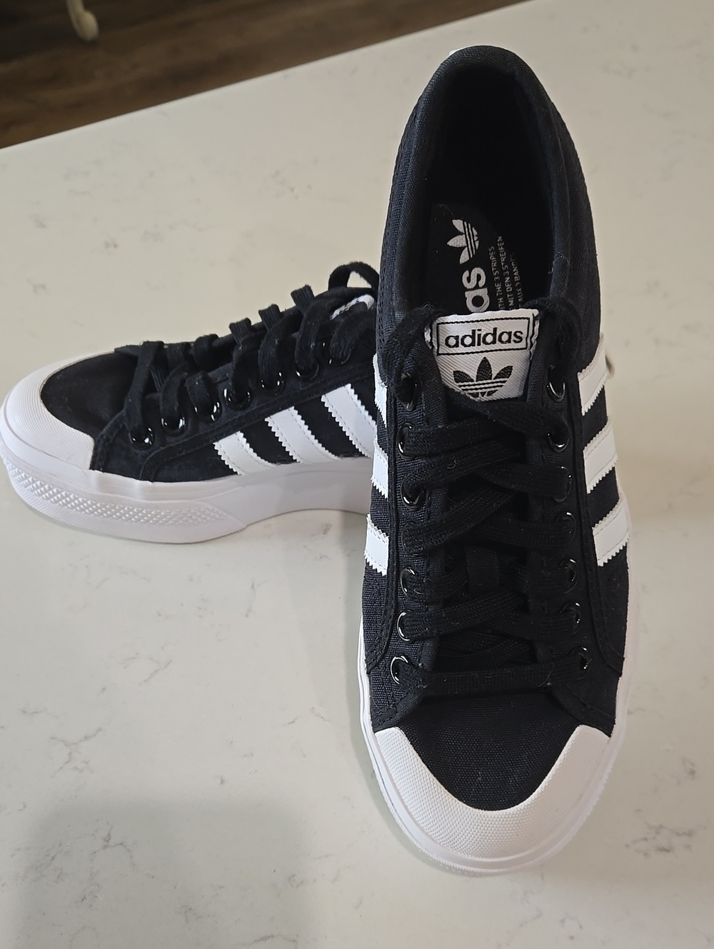Like New Adidas Black & White Nizza